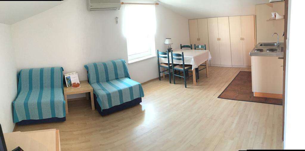Apartments Tatjana Pag Kültér fotó